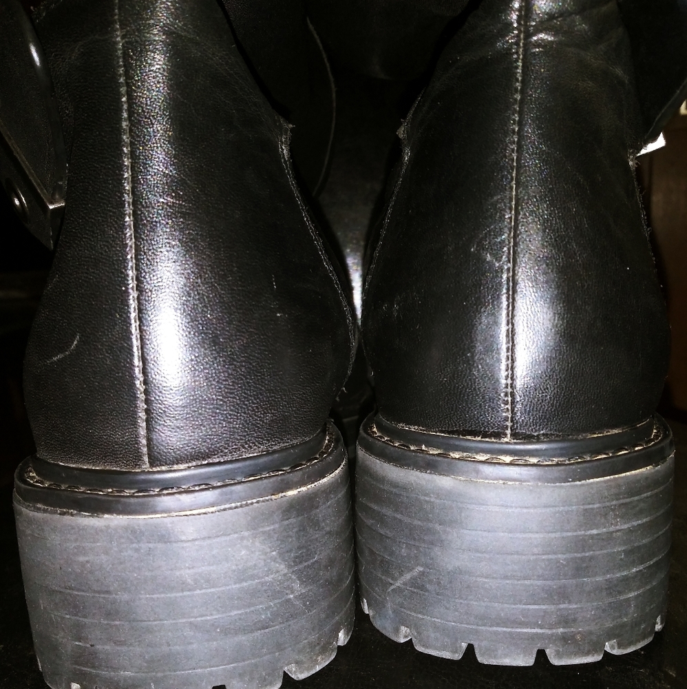 boots - Picture 5 of 6
